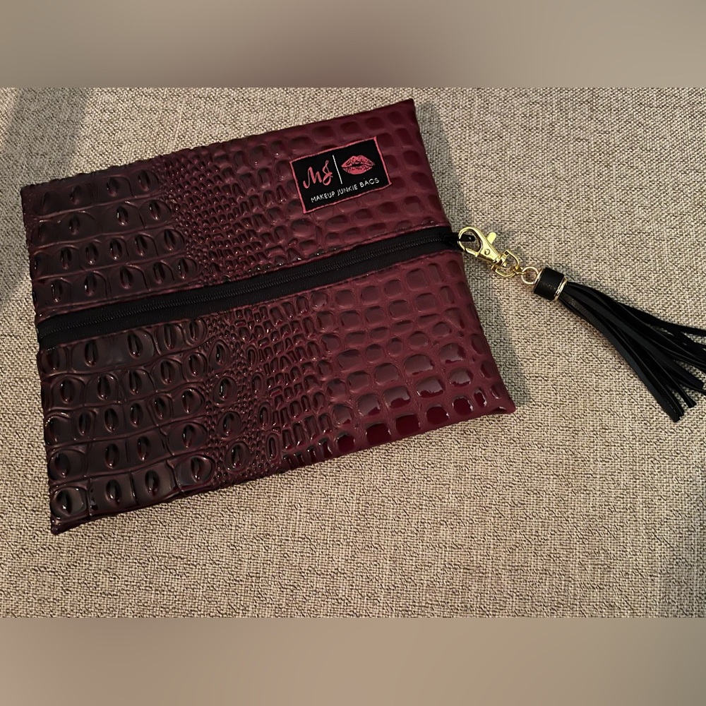 MJ Makeup Junkie Bags Burgundy Bubble Gator